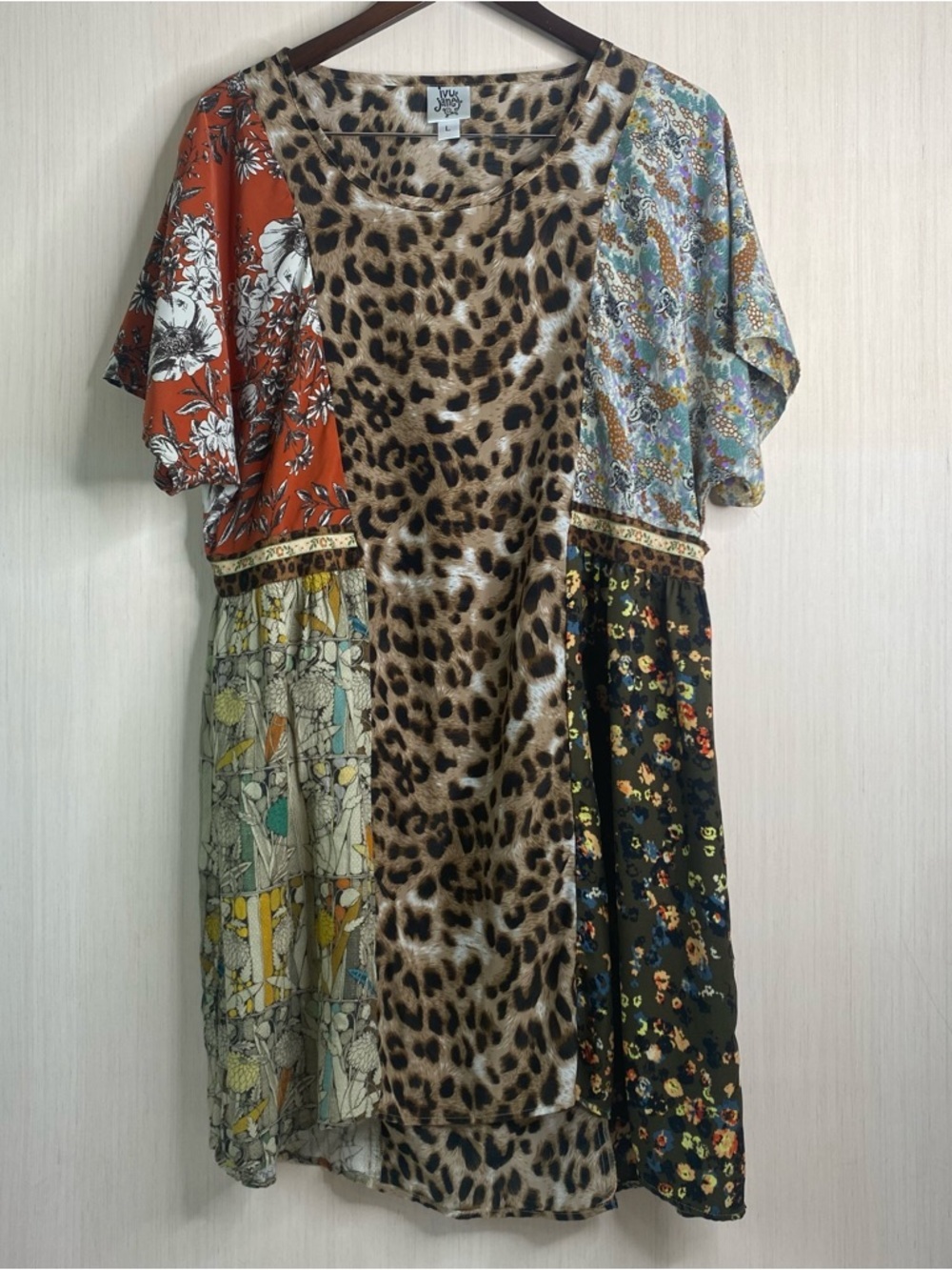 Ivy Jane Mixed Print Midi Dress in Leopard & Floral Patchwork Print Large (flaw)
